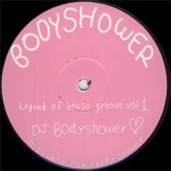 Bodyshower 01