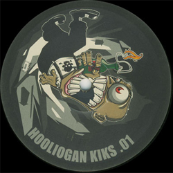 Hooligan Kiks 01