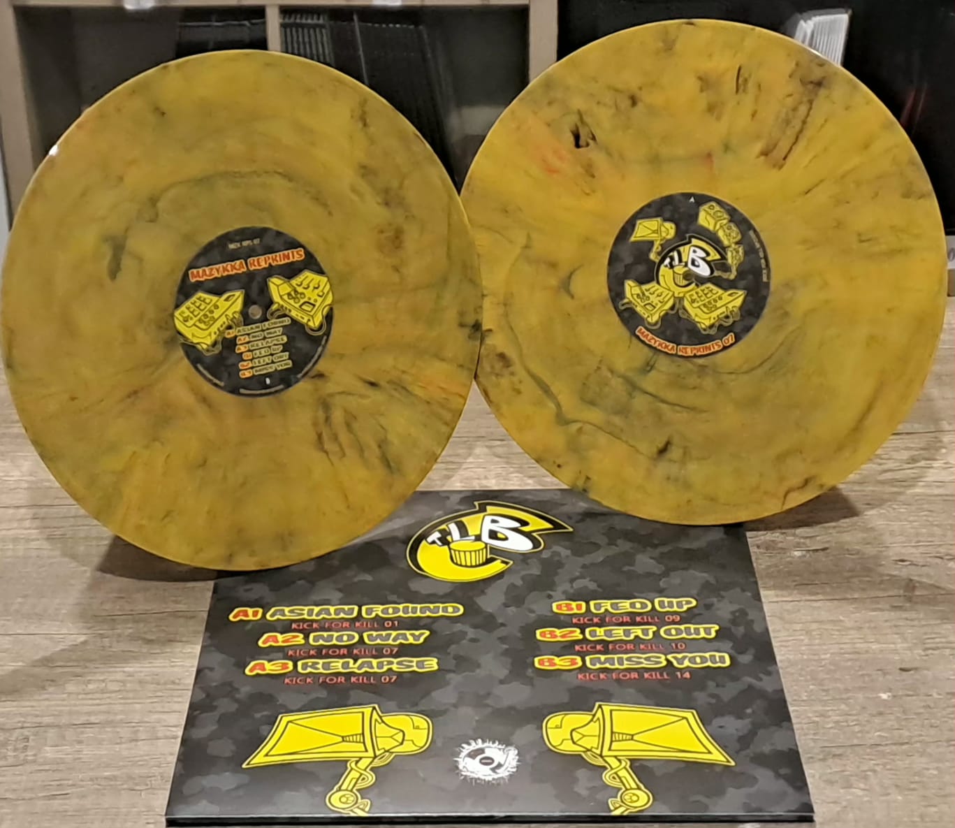 Mazykka Reprints 07 marbré